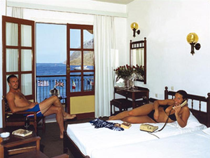 Pedi Beach Hotel Simi Dış mekan fotoğraf